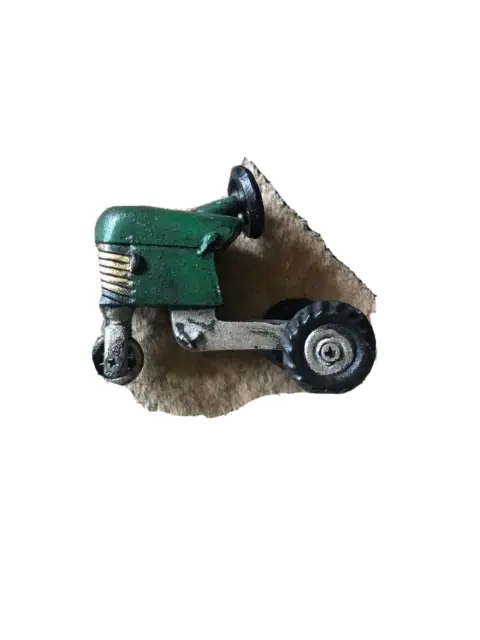 Vintage Heavy Arcade Oliver Style Cast iron Green Three wheel Tractor toy 4.5''L