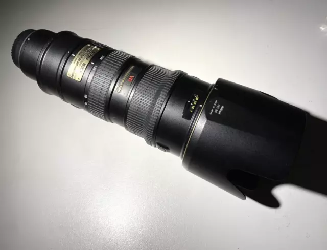 Nikon 70-200mm f/2.8G ED-IF AF-S VR Zoom Near Mint Nikkor Lens