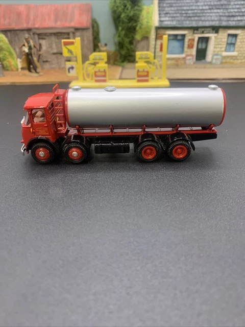 Camion Citerne Atkinson – Fina Oils – EFE 1/76 – Diecast – Modèle 13701