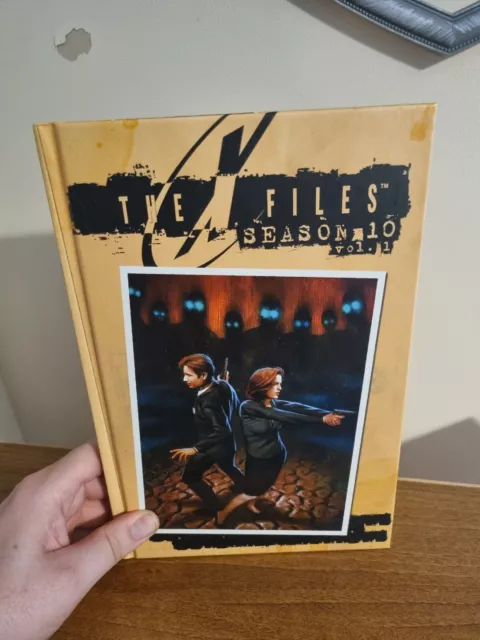 The X Files Season 10 Vol 1 Hardback Comic Book IDW