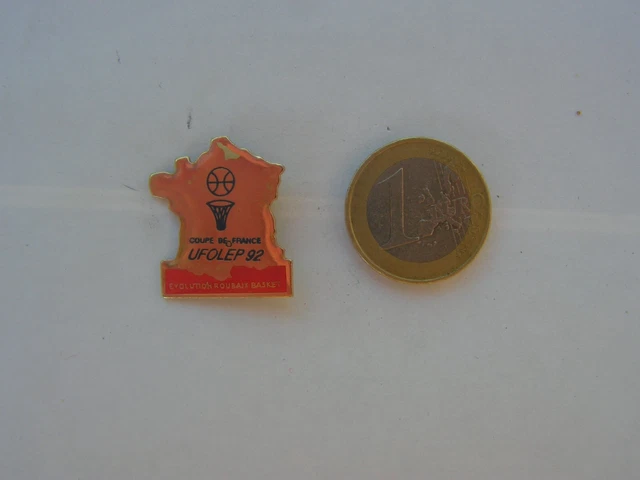 PIN'S BADGE COUPE du monde de la FIFA 2002, non ouvert