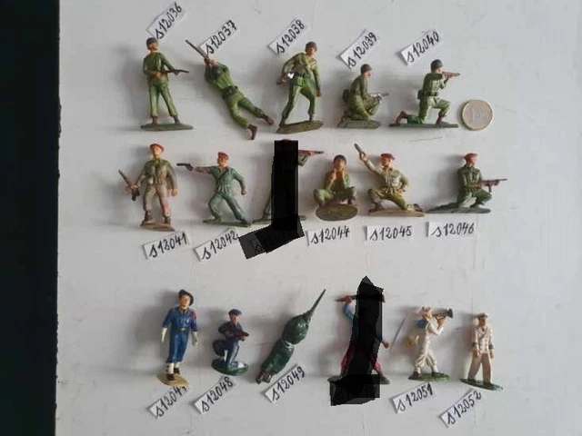 Lot De 2 Soldats En Plastique Vintage Au Choix (Cyrnos, Starlux...) - Échelle 1:32 (60mm), Occasion