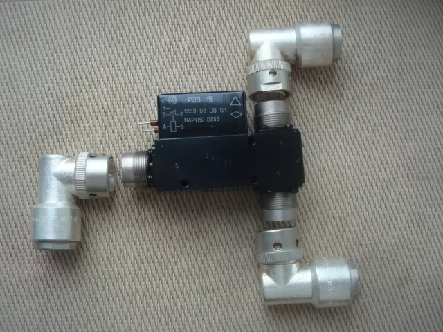 SPDT Coaxial Antenna Relay Switch QRO Amplifier 2kWt 650mhz, 75 Ohm, REV15 REW15