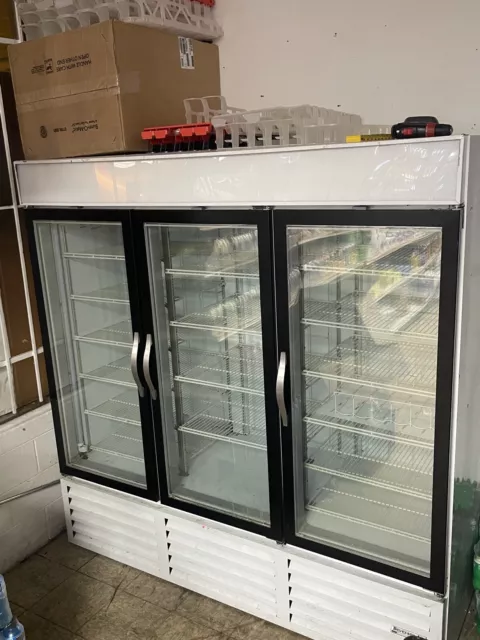Beverage Air Commercial Upright Freezer 3 Glass Door CFG74-5