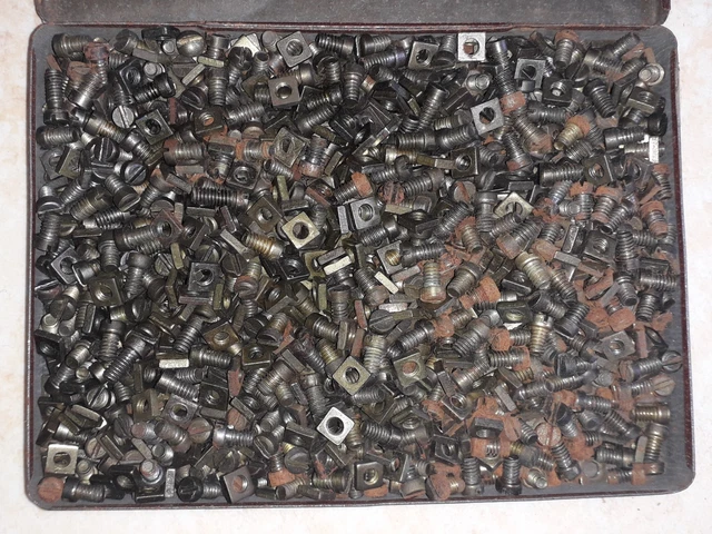 Lot De 100 Vis Et 100 écrous Meccano Anciens - Tête 6 Pans, Neuf