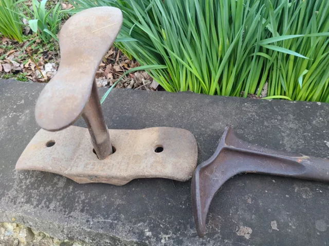 Vintage Cast Iron Shoe Cobbler Anvil and Tools Mold Men Ladies Lot
