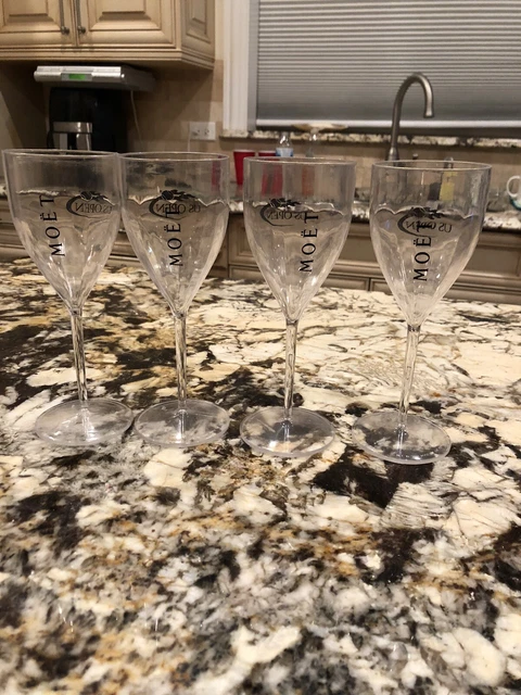 Moet & Chandon Us Open Champagne Set Of 4 Plastic Glasses