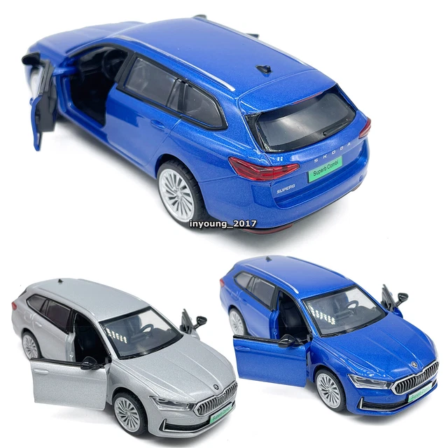 Skoda 3V9099300A7W Superb Combi III Modellauto 1:43 Miniatur Silber