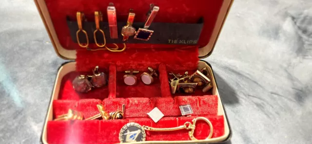 Lot of Vintage Cufflinks  And Tie Clips W/Storage Case & Extras