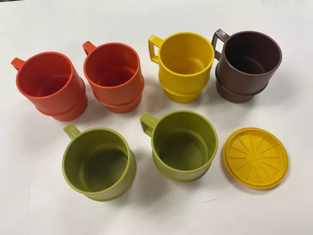 Set Lot 6 Vintage Tupperware  Stacking Coffee Mugs Cup Harvest Colors W/ 1 Lid