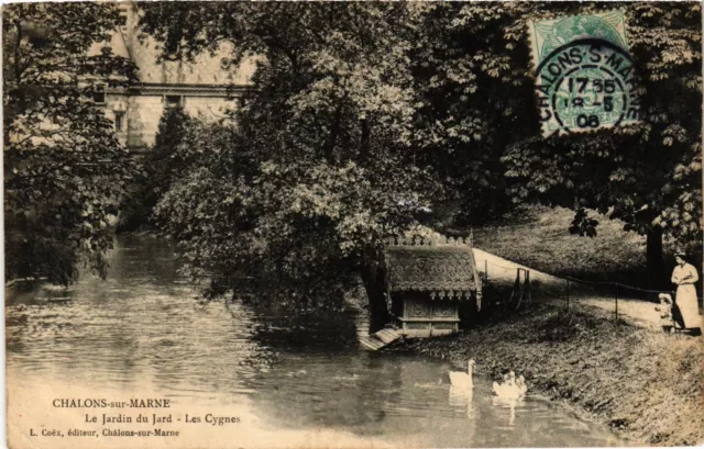CPA CHALONS-sur-MARNE - Le Jardin du Jard - Les Cygnes (742366)