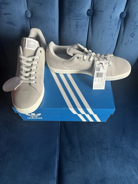 End clothing stan smith store