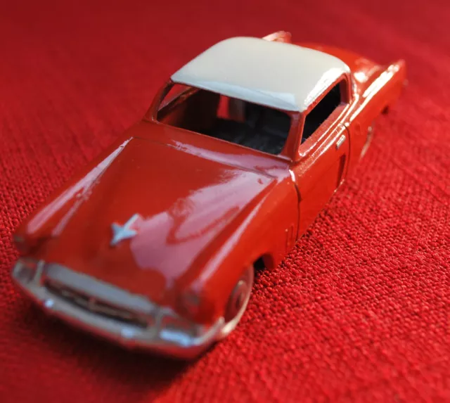 Dinky Toys Studbaker Commander Repeinte Au 1/43 Eme- Pas Atlas