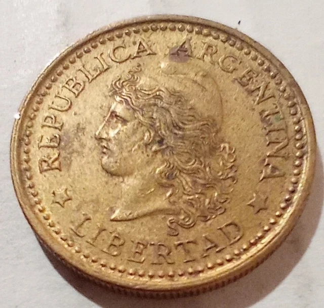 20 Centavos 1973 Argentina President Juan Peron Coin Lady Liberty Phrygian Cap