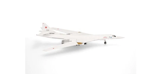 Herpa Russian Air Force Tupolev TU-160 "Blackj Produktbild-Vorschau 7