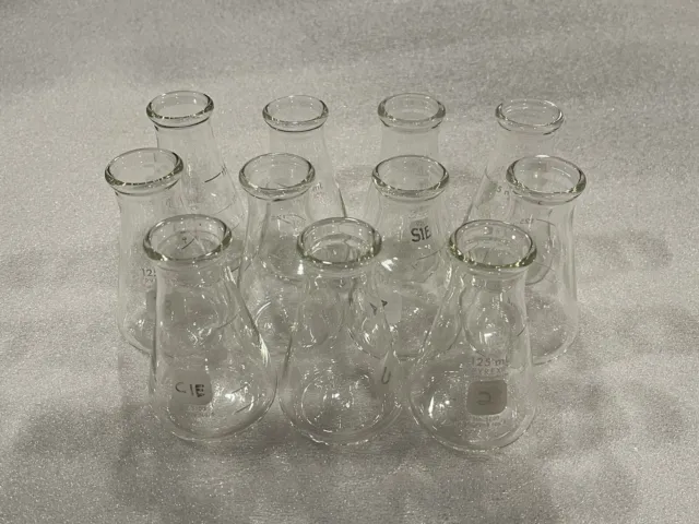 PYREX NO. 5100 125 mL ERLENMEYER FLASKS STOPPED NO. 6 (LOT OF 11)
