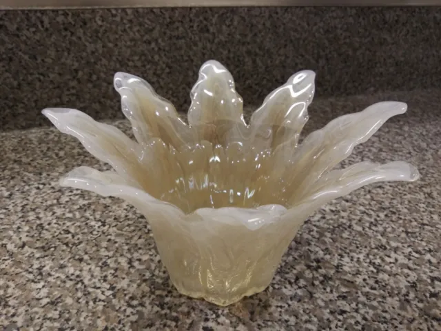 Murano Hand Blown Art Glass 8 Petal Flower Tealight Votive Candle Holder NWT