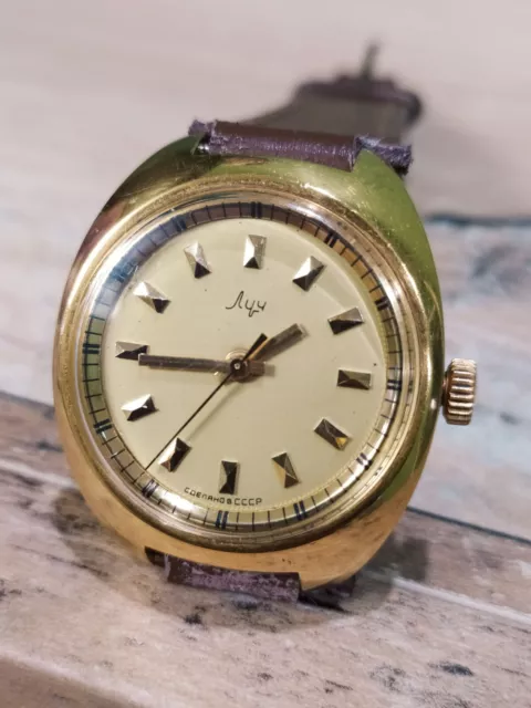 Luch Watch USSR Vintage Soviet women Mechanical Wristwatch.Gold plated AU10.
