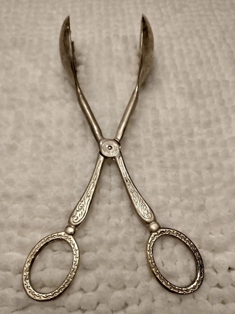 Silverplated Serving Piece 9" ~Salad Tongs~ Formal Place Setting Dinner Table