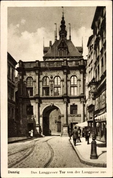 Ak Gdańsk Danzig, Langgasser Tor von der Langgasse aus - 4004748