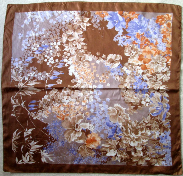 Foulard Vintage Grand Prix Turin En Soie 100% - Dimensions 76x77 Cm, Rose, Occasion