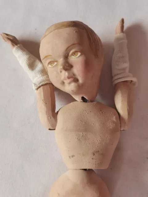 Museal,uralte  Puppe aus Ton vor 1945