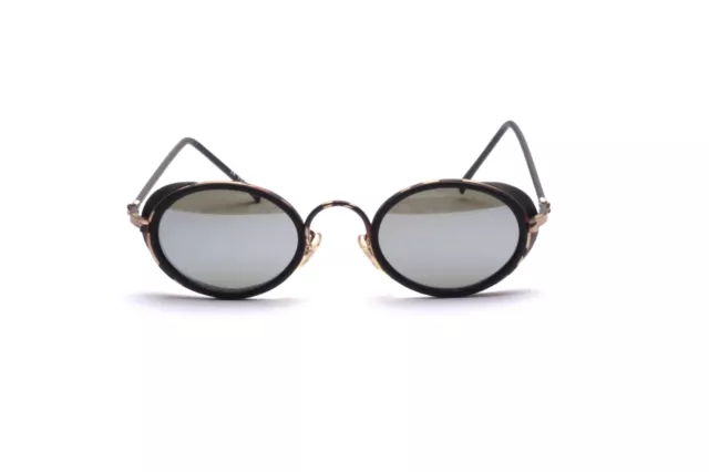 Ovale Sonnenbrille gold gemustert m kleinem schwarzen Seitenschutz, Mod. 5521-3