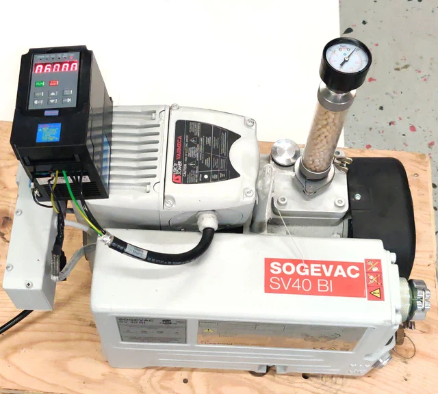 Leybold SV40 BI Rotary Vane Vacuum Pump 1Ph 220V Compare Edwards E1M18 TESTED