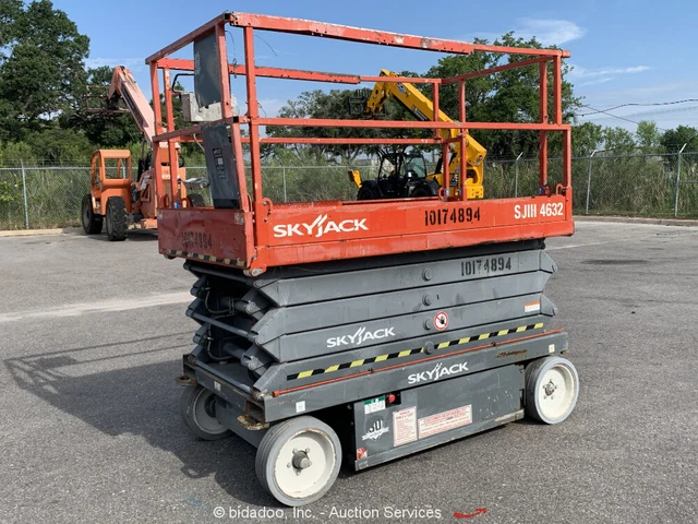 2015 Skyjack SJIII-4632 32' Electric Scissor Lift Man Aerial bidadoo -Repair