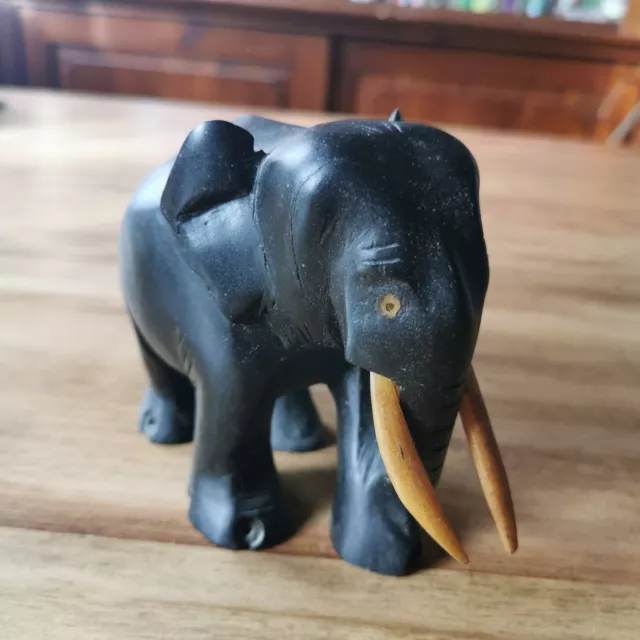 Ancienne Statuette Éléphant En Bois Noir / Ébène ?