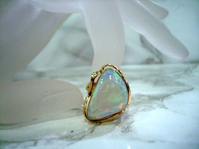 BAGUE OPALE 3.50 CT OR JAUNE 14 CARATS 585/000  POIDS 4.00 gr DOIGT 51  R79300