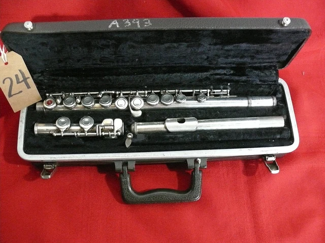 Yamaha YL24S flute (L24) Yamaha YL24S flute (L24)
