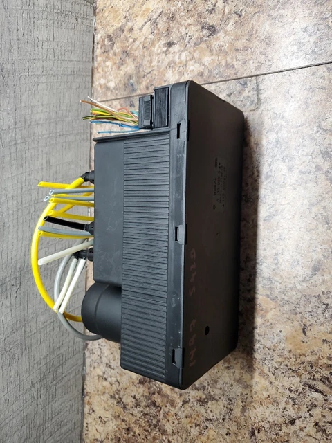 1992-1997 Mercedes W140 S320 S420 S500 S600 Door Locking Vacuum Pump OEM