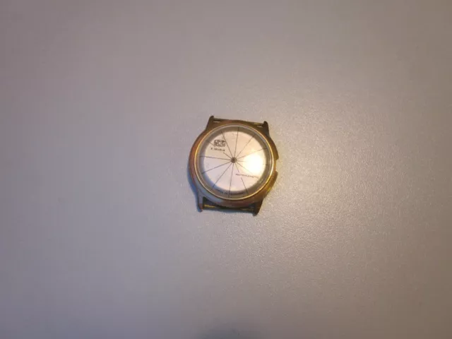 UMF Ruhla 5 Jewels Armbanduhr Antimagnetic DDR defekt