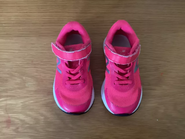 Girls /Toddler New Balance Pink Sneakers Size 9 Us