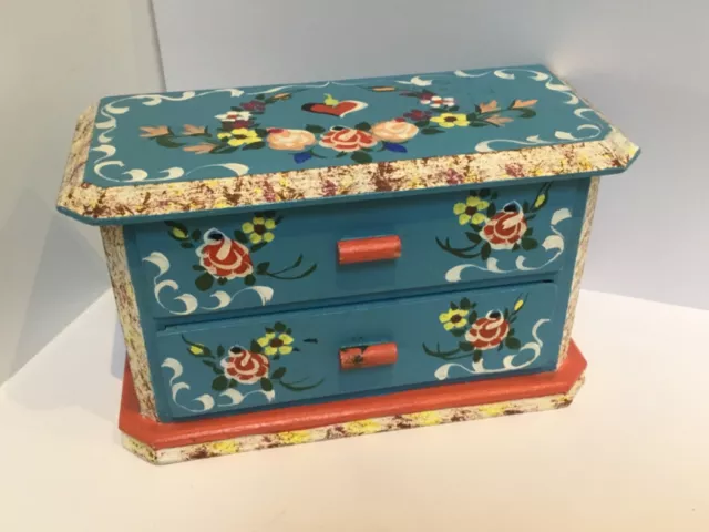 Dora Kuhn chest of drawers hand painted Germany - RARE 10th scale Dora Kuhn chest of drawers hand painted Germany - RARE 10th scale