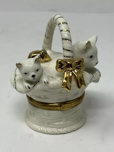 Mikasa Trinket Box Hinged Cats Mouse in Basket White Fine Porcelain 2.5"x 3-1/8"