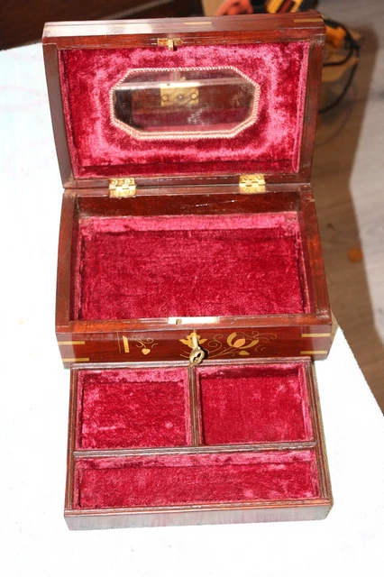 Vintage solid wood Jewellery Box inlaid brass felt Lined Lock & Key Domed Top 3