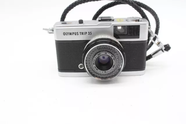 Cámara fotográfica compacta y estuche V vintage Olympus Trip 35 3861241 35 mm