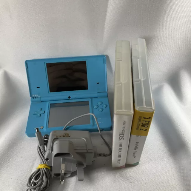 Nintendo Dsi Bleu Avec 2 Gratuit Jeux