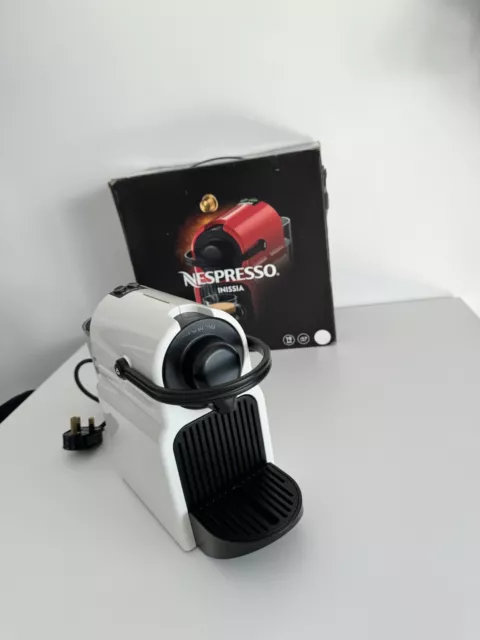 Nespresso Magimix  Krups  Inissia  Pod Coffee Machine - XN100 M105   White BOXED