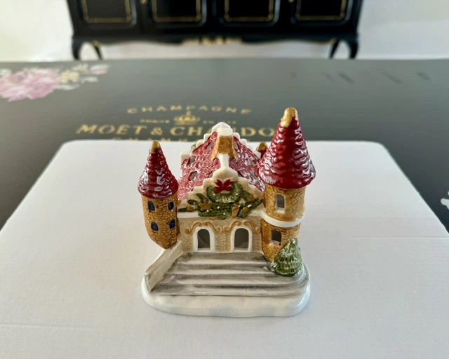 VILLEROY & BOCH Weihnachten Mini Christmas Village Schloss Lichthaus