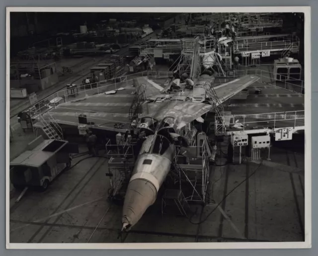 General Dynamics F-111 Aardvark F-111A Production Manufacturers Photo Usaf 1967