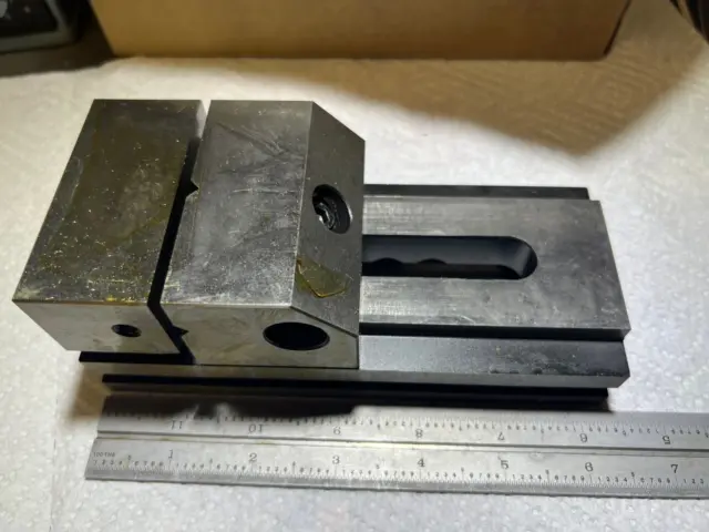 2-3/4" Toolmaker vise New Precision Ground At Starting Bid .99 Cents