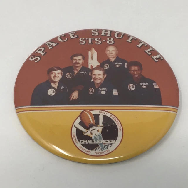 Vintage NASA STS-8 SPACE SHUTTLE CHALLENGER Button PIN crew photo 1983
