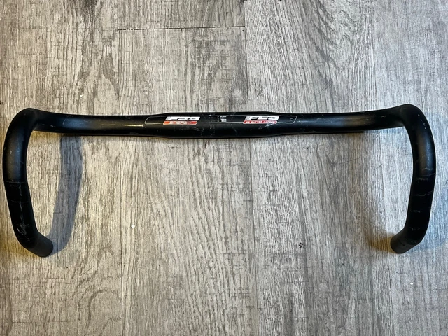 FSA Energy Handlebar 31.8 Clamp 44cm Wide 145mm Drop Black Aluminum Used