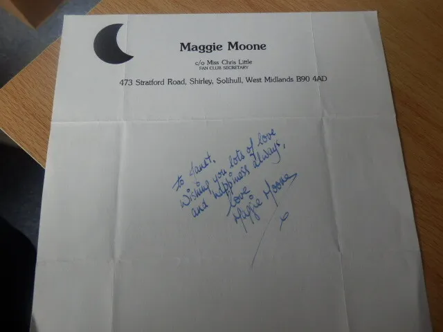 Maggie  Moone  -  British  Singer      -  Autographed  Note