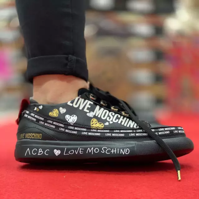 Scarpa moschino deals donna