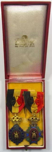Belgien, zwei zivile Verdienstorden der 1. Klasse im Etui, Original (2301EB)