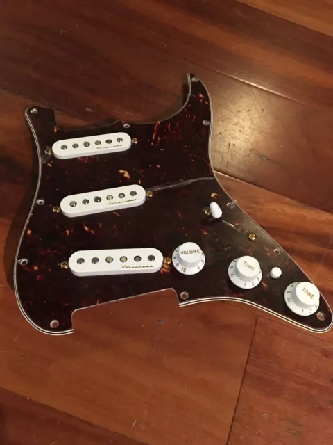 Fender Strat Vintage Noiseless Pickups Tortoise Shell Pickguard Stratocaster Fender Strat Vintage Noiseless Pickups Tortoise Shell Pickguard Stratocaster